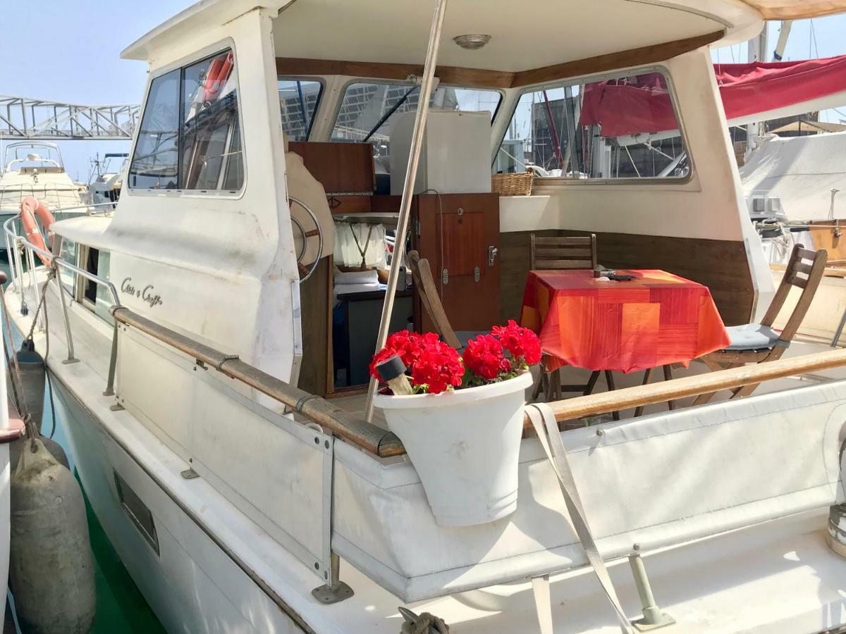 Готель Boat Yacht Barcelona Сан-Адріа-де-Бесос Екстер'єр фото
