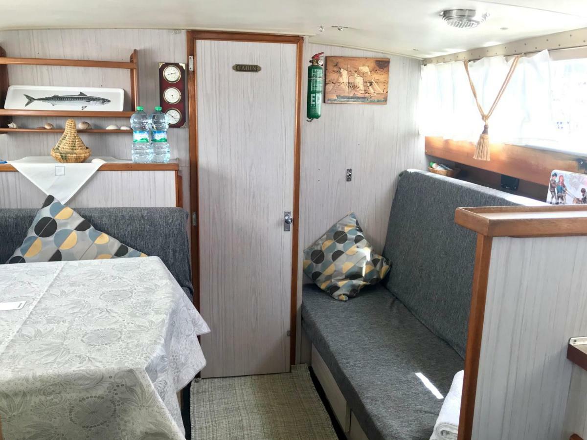 Готель Boat Yacht Barcelona Сан-Адріа-де-Бесос Екстер'єр фото