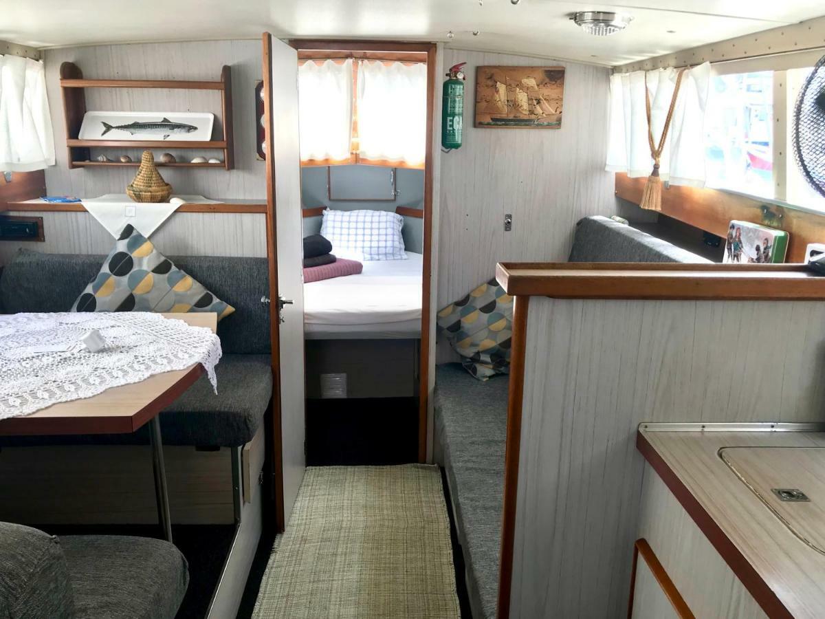 Готель Boat Yacht Barcelona Сан-Адріа-де-Бесос Екстер'єр фото